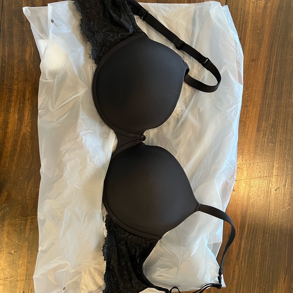 SKIMS Black Lace Trim Bra